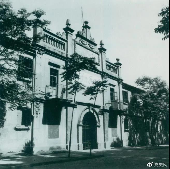 1927年4月27日，中國共產(chǎn)黨第五次全國代表大會(huì)在武漢召開。圖為大會(huì)舉行開幕式的地方。