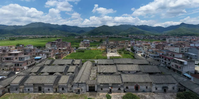 特色文旅品牌產(chǎn)品⑤ | 新興縣天堂旅游風(fēng)情小鎮(zhèn)