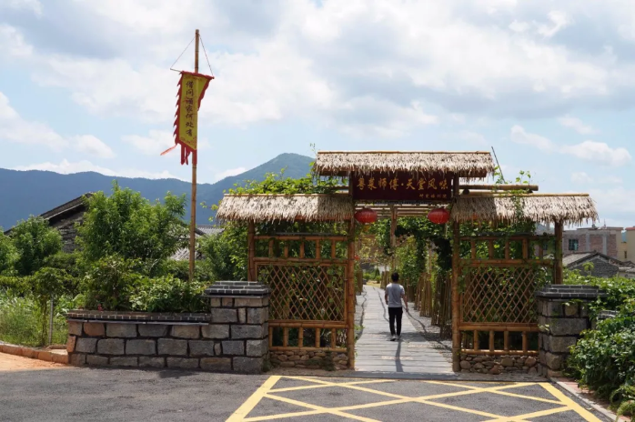 特色文旅品牌產(chǎn)品⑤ | 新興縣天堂旅游風(fēng)情小鎮(zhèn)